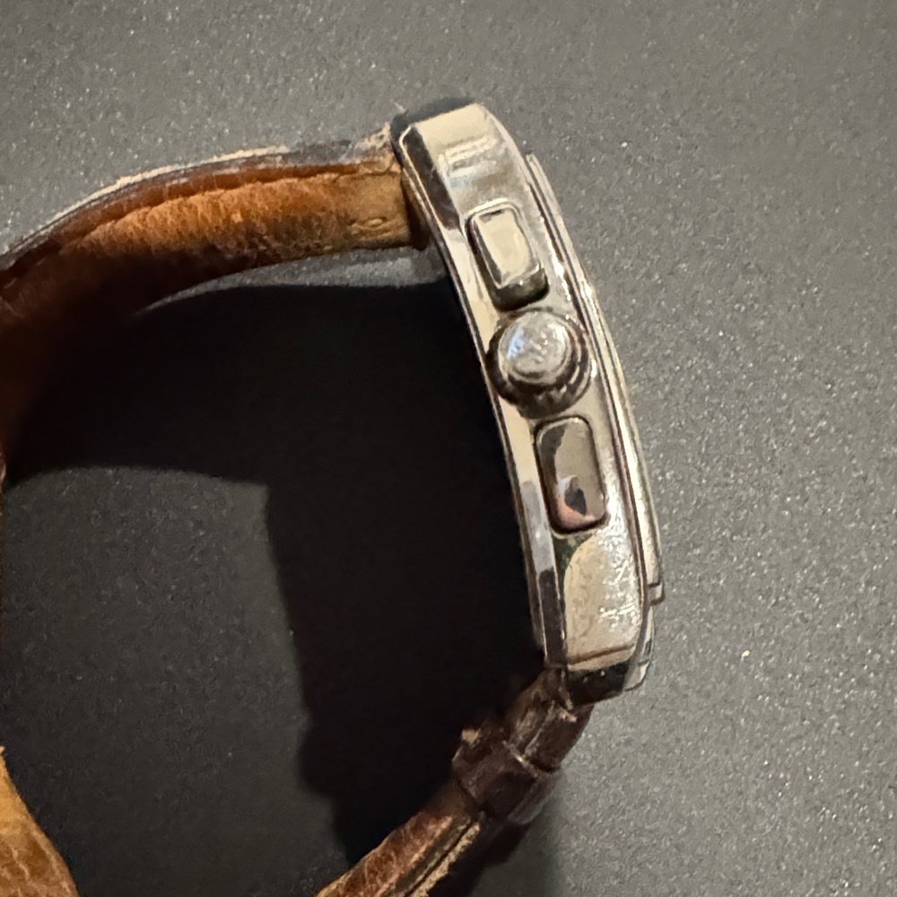 Aqua Master Luxurious Men’s Watch with Brown Leather Strap - Picture 7 of 16